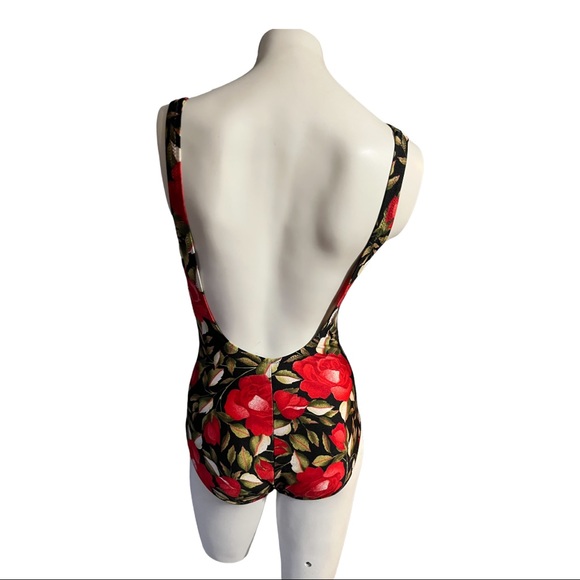 STE Jan-Marie swimsuit - Picture 4 of 10